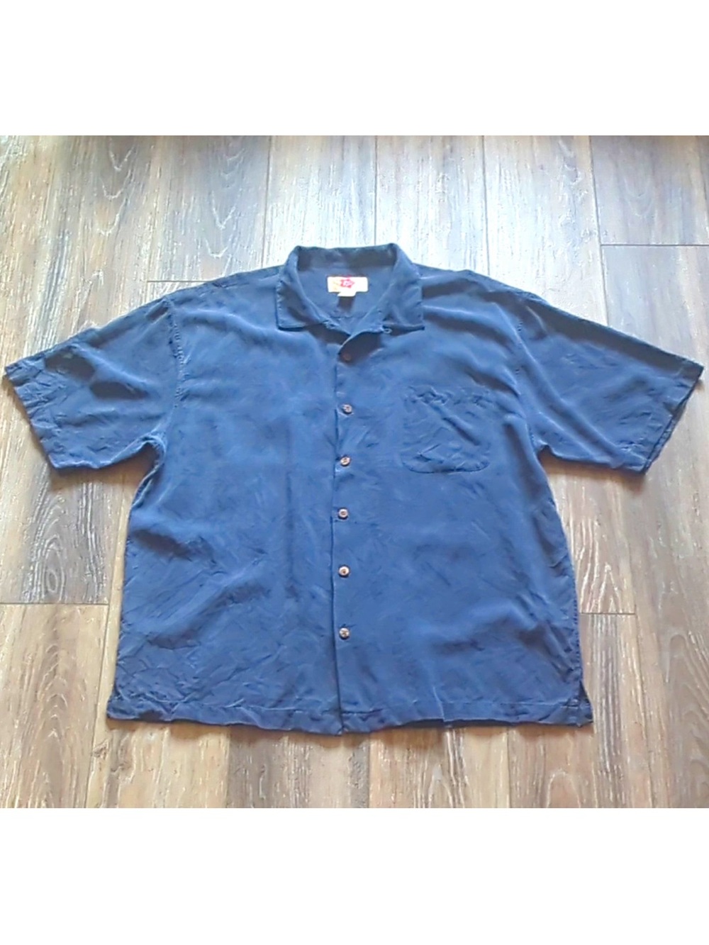 Hilo Hattie Hawaii Navy 100% Silk Button-Up Shirt Pineapple Pattern SZ L Beach